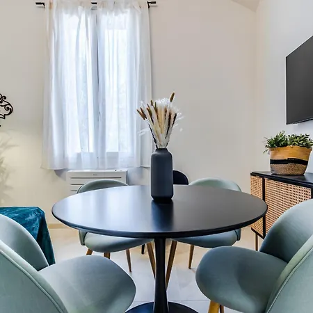 Housmart Masini 9 Int 1 Болонья