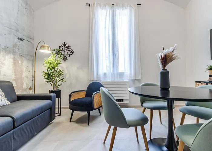 Housmart Masini 9 Int 1 *